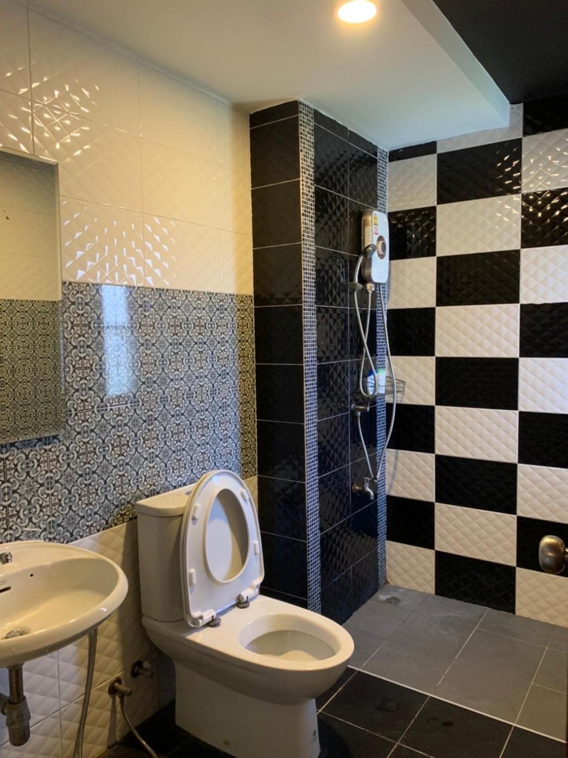 Dm Inn Khon Kaen Bagian luar foto